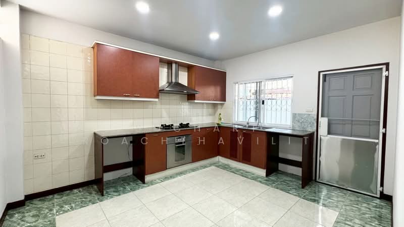 SALE Two-story Detached House size 54 sqw., Phatthanakan-Srinakarin area., Bangkok, Suan Luang, Suan Luang, Bangkok, 4 Bedrooms, 185 sqm, Single Detached House For Sale, by Suchart Roachthavilit, 500207670 - DDproperty.com