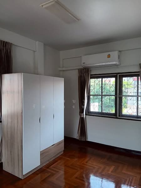 เลี้ยงสัตว์เล็กได้ ทำเล BTS อ่อนนุช ให้เช่าบ้านเดี่ยว 2 ชั้น ซ.สุขุมวิท 54บ้านสวย แต่งครบ พร้อมอยู่, กรุงเทพ, สุขุมวิท, บางจาก, พระโขนง, กรุงเทพ, 232 ตร.ม., บ้านเดี่ยว ให้เช่า, โดย บุษบา รัตนวงษ์ชัย, 500207674 - DDproperty.com