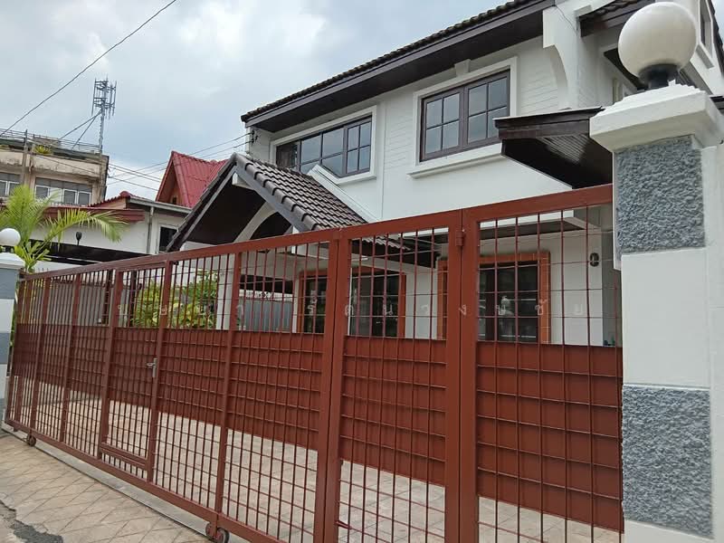 เลี้ยงสัตว์เล็กได้ ทำเล BTS อ่อนนุช ให้เช่าบ้านเดี่ยว 2 ชั้น ซ.สุขุมวิท 54บ้านสวย แต่งครบ พร้อมอยู่, กรุงเทพ, สุขุมวิท, บางจาก, พระโขนง, กรุงเทพ, 232 ตร.ม., บ้านเดี่ยว ให้เช่า, โดย บุษบา รัตนวงษ์ชัย, 500207674 - DDproperty.com