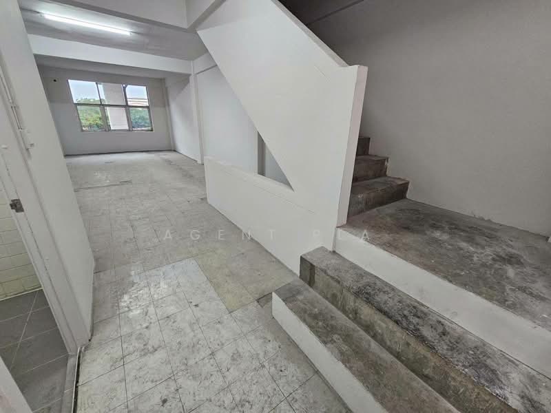 . Newly Renovated 2-Unit Commercial Building for RENT, BTS Samrong (SPSP650), Samut Prakan, สุขุมวิท, Samrong Nua, Muang Samut Prakarn, Samut Prakan, , 400 sqm, Shophouse For Rent, by Agent Pla, 500207704 - DDproperty.com