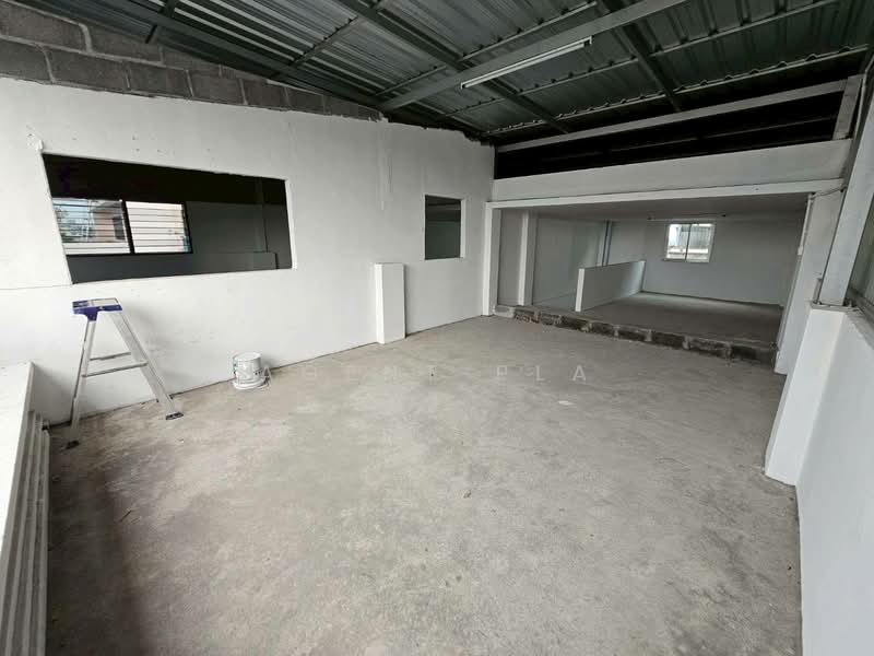 . Newly Renovated 2-Unit Commercial Building for RENT, BTS Samrong (SPSP650), Samut Prakan, สุขุมวิท, Samrong Nua, Muang Samut Prakarn, Samut Prakan, , 400 sqm, Shophouse For Rent, by Agent Pla, 500207704 - DDproperty.com