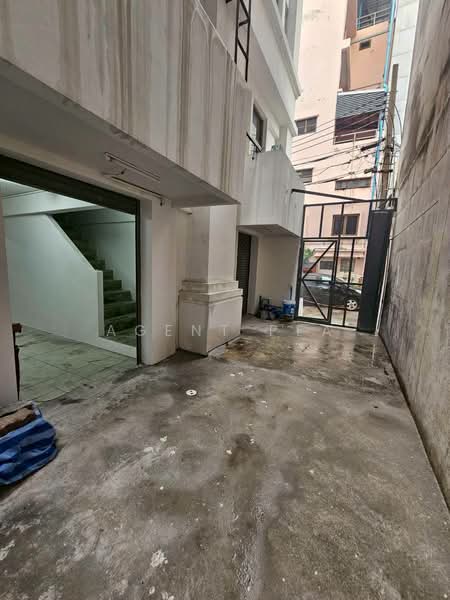 . Newly Renovated 2-Unit Commercial Building for RENT, BTS Samrong (SPSP650), Samut Prakan, สุขุมวิท, Samrong Nua, Muang Samut Prakarn, Samut Prakan, , 400 sqm, Shophouse For Rent, by Agent Pla, 500207704 - DDproperty.com