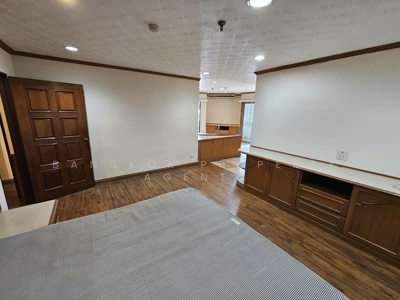 Fifty Fifth Tower, Bangkok, 84 Soi Sukhumvit 55, Sukhumvit Road, Khlong Tan Nua, Watthana, Bangkok, 3 Bedrooms, 280 sqm, Condo For Rent, by BANGKOK PROPERTY AGENTS, 500207711 - DDproperty.com