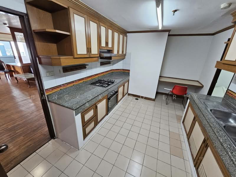 Fifty Fifth Tower, Bangkok, 84 Soi Sukhumvit 55, Sukhumvit Road, Khlong Tan Nua, Watthana, Bangkok, 3 Bedrooms, 280 sqm, Condo For Rent, by BANGKOK PROPERTY AGENTS, 500207711 - DDproperty.com