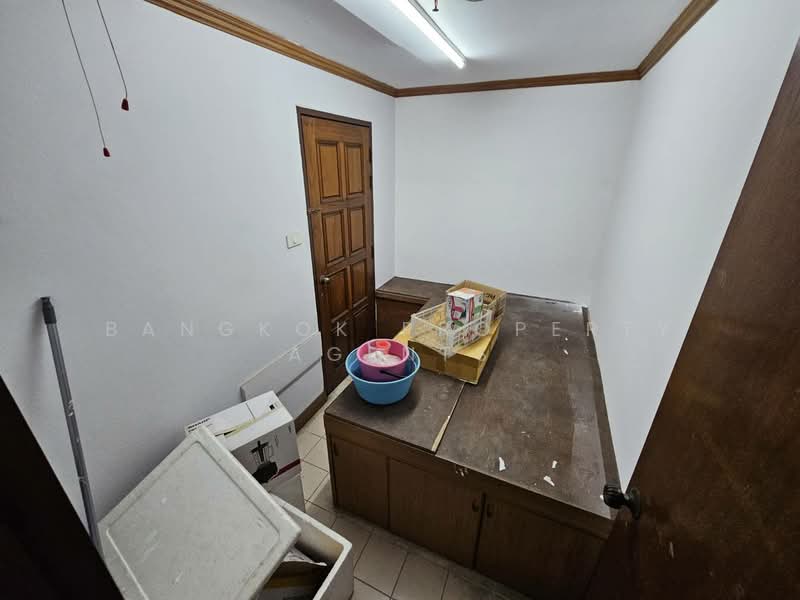 Fifty Fifth Tower, Bangkok, 84 Soi Sukhumvit 55, Sukhumvit Road, Khlong Tan Nua, Watthana, Bangkok, 3 Bedrooms, 280 sqm, Condo For Rent, by BANGKOK PROPERTY AGENTS, 500207711 - DDproperty.com