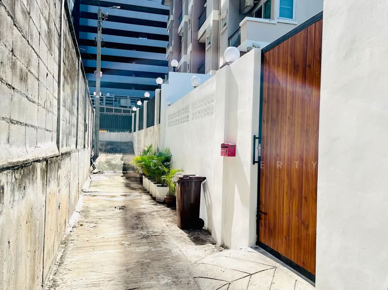 For Rent - ให้เช่าบ้านสร้างใหม่ ใจกลางสาทร – ใกล้ BTS สุรศักดิ์, Bangkok