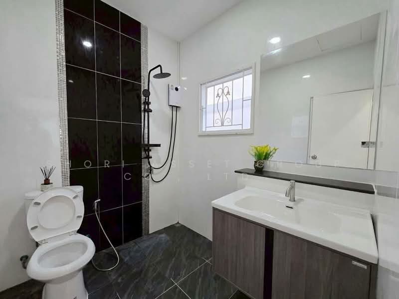 Lalin Village Phatthanakan, Bangkok, Suan Luang, Suan Luang, Bangkok, 4 Bedrooms, 220 sqm, Single Detached House For Sale, by Shori Asset Group Co., Ltd., 500207761 - DDproperty.com