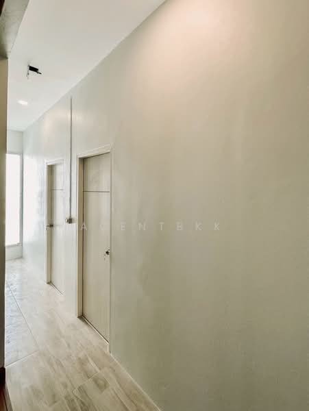 Baan Klang Muang Rama 9 - Ladprao, Bangkok, Soi Ladprao 88, Wang Thonglang, Wang Thonglang, Bangkok, 4 Bedrooms, 260 sqm, Townhouse For Sale, by Agentbkk, 500207807 - DDproperty.com