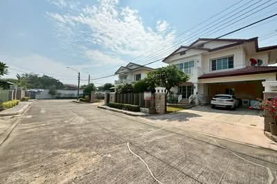 ขาย - Nantawan Pinklao-Sathorn : นันทวัน ปิ่นเกล้า-สาทร, กรุงเทพ