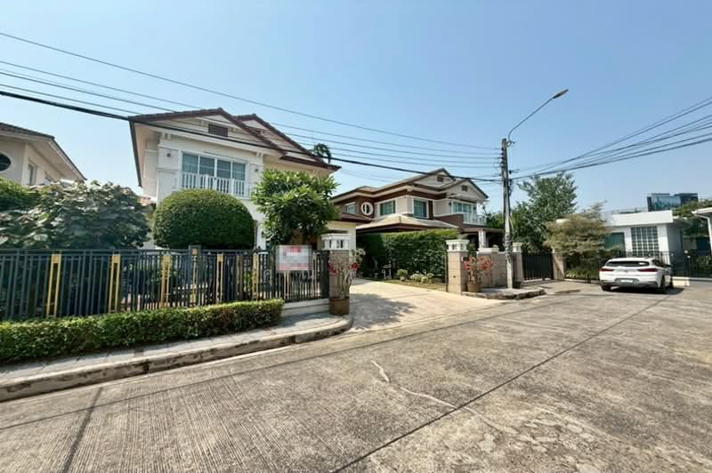 ขาย - Nantawan Pinklao-Sathorn : นันทวัน ปิ่นเกล้า-สาทร, กรุงเทพ