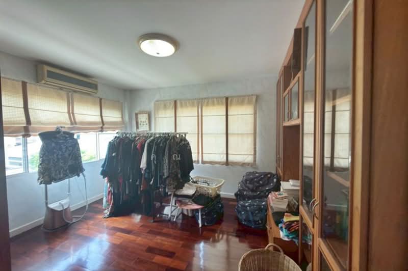 Nantawan Pinklao-Sathorn, Bangkok, Soi Ratchaphruek 24, Ratchaphruek Road, Taling Chan, Taling Chan, Bangkok, 3 Bedrooms, 220 sqm, Single Detached House For Sale, by คุณหนึ่ง, 500207823 - DDproperty.com