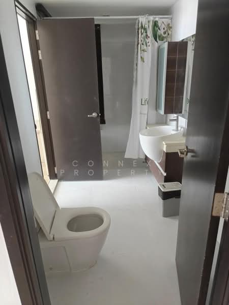 Sky Walk Residences, Bangkok, 1599 Sukhumvit Road, Phra Kanong Nua, Watthana, Bangkok, 2 Bedrooms, 60 sqm, Condo For Rent, by Connex Property, 500207830 - DDproperty.com