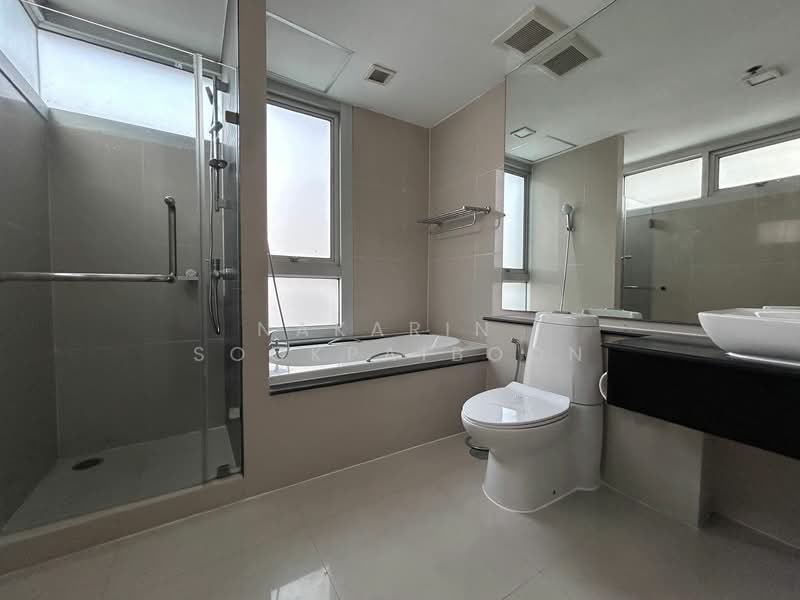 Nusasiri Grand, Bangkok, Soi Sukhumvit 42, Phra Kanong, Khlong Toei, Bangkok, 3 Bedrooms, 140 sqm, Condo For Rent, by Nakarin  Sookpaiboon, 500207834 - DDproperty.com