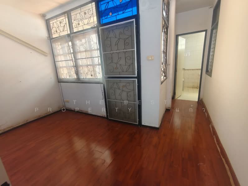 หมู่บ้านเทพนครทาวน์ เทพารักษ์ กม.4 (ศรีสมิตร), Samut Prakan, Bang Mueng, Muang Samut Prakarn, Samut Prakan, 3 Bedrooms, 120 sqm, Townhouse For Sale, by The Best Property แก้ว, 500207863 - DDproperty.com