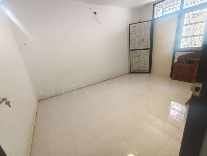 หมู่บ้านเทพนครทาวน์ เทพารักษ์ กม.4 (ศรีสมิตร), สมุทรปราการ, บางเมือง, เมืองสมุทรปราการ, สมุทรปราการ, 120 ตร.ม., ทาวน์เฮ้าส์ ขาย, โดย The Best Property แก้ว, 500207863 - DDproperty.com