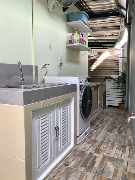 ทำเล BTS บางนา ให้เช่าบ้านแฝด 2 ชั้น ม.นภาลัย สุขุมวิท 70/3 บ้านสวย แค่งครบ พร้อมอยู่, Bangkok, สุขุมวิท, Bang Na, Bang Na, Bangkok, 2 Bedrooms, 100 sqm, Semi-Detached House (Twin House) For Rent, by บุษบา รัตนวงษ์ชัย, 500207873 - DDproperty.com