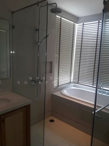 The Emporio Place, Bangkok, 93 Soi Sukhumvit 24, Sukhumvit Road, Khong Tan, Khlong Toei, Bangkok, 2 Bedrooms, 106 sqm, Condo For Rent, by Nakarin  Sookpaiboon, 500207880 - DDproperty.com