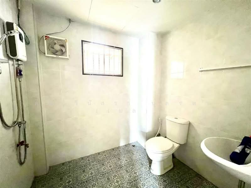 บ้านเดี่ยว 2 ชั้น 102 ตร.ว. บ้านเดี่ยว ซอยรามคำแหง18 ถนนรามคำแหง, กรุงเทพ, ถนนรามคำแหง, หัวหมาก, บางกะปิ, กรุงเทพ, 400 ตร.ม., บ้านเดี่ยว ขาย, โดย คุณ วีนัสรา บุตรพา (เมล), 500207892 - DDproperty.com