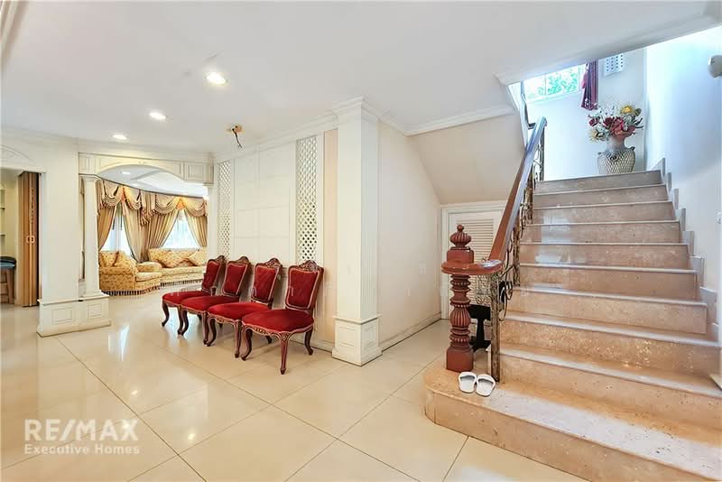 Near Suan Luang Rama 9, Bangkok, Suan Luang, Suan Luang, Bangkok, 4 Bedrooms, 724 sqm, Single Detached House For Sale, by Rujirake Sakdapipanich, 500207947 - DDproperty.com