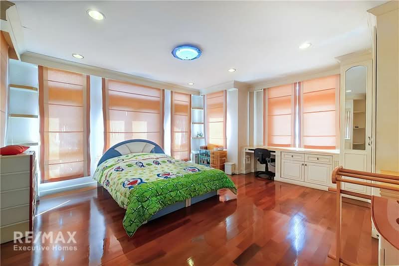 Near Suan Luang Rama 9, Bangkok, Suan Luang, Suan Luang, Bangkok, 4 Bedrooms, 724 sqm, Single Detached House For Sale, by Rujirake Sakdapipanich, 500207947 - DDproperty.com