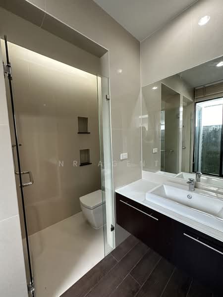 Bless Town Sukhumvit 50, Bangkok, Sukhumvit 50 Road, Phra Kanong, Khlong Toei, Bangkok, 3 Bedrooms, 300 sqm, Townhouse For Rent, by NR AGENT, 500207976 - DDproperty.com