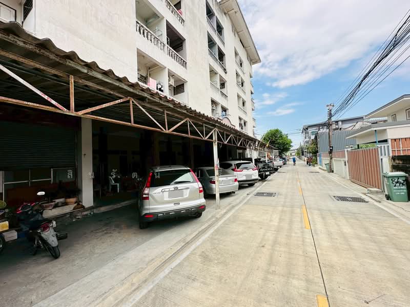 For Sale - หอพักอาคาร 5 ชั้น ถนนบางนา-ตราด ซอย 37, Samut Prakan