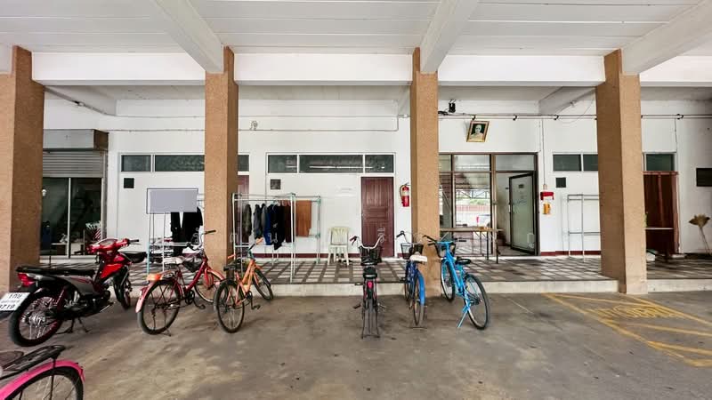 ขาย - หอพักอาคาร 5 ชั้น ถนนบางนา-ตราด ซอย 37, สมุทรปราการ