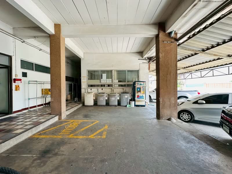 For Sale - หอพักอาคาร 5 ชั้น ถนนบางนา-ตราด ซอย 37, Samut Prakan