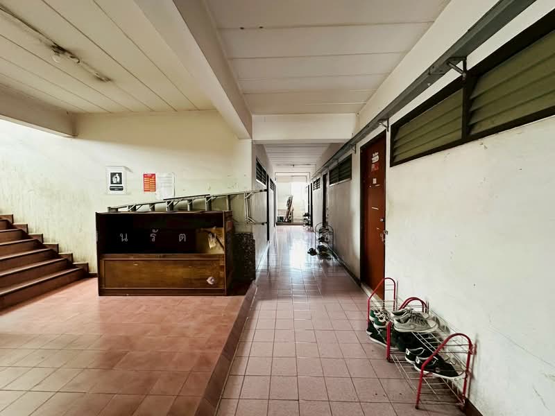 ขาย - หอพักอาคาร 5 ชั้น ถนนบางนา-ตราด ซอย 37, สมุทรปราการ