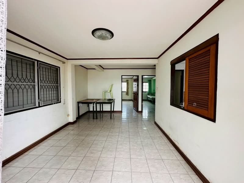 For Sale - หอพักอาคาร 5 ชั้น ถนนบางนา-ตราด ซอย 37, Samut Prakan