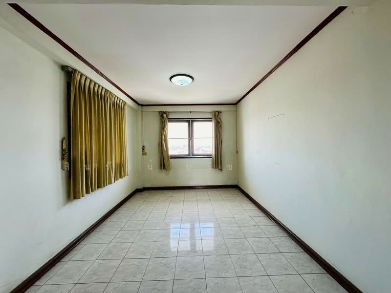 For Sale - หอพักอาคาร 5 ชั้น ถนนบางนา-ตราด ซอย 37, Samut Prakan