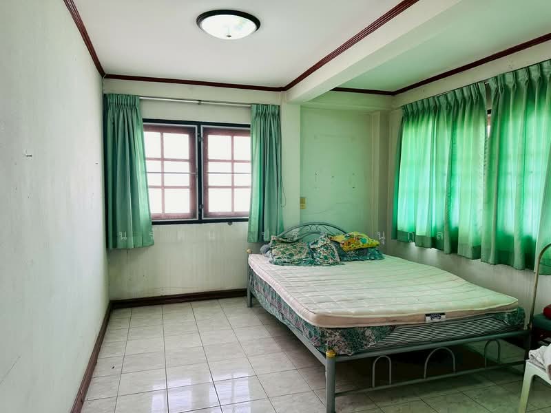 For Sale - หอพักอาคาร 5 ชั้น ถนนบางนา-ตราด ซอย 37, Samut Prakan