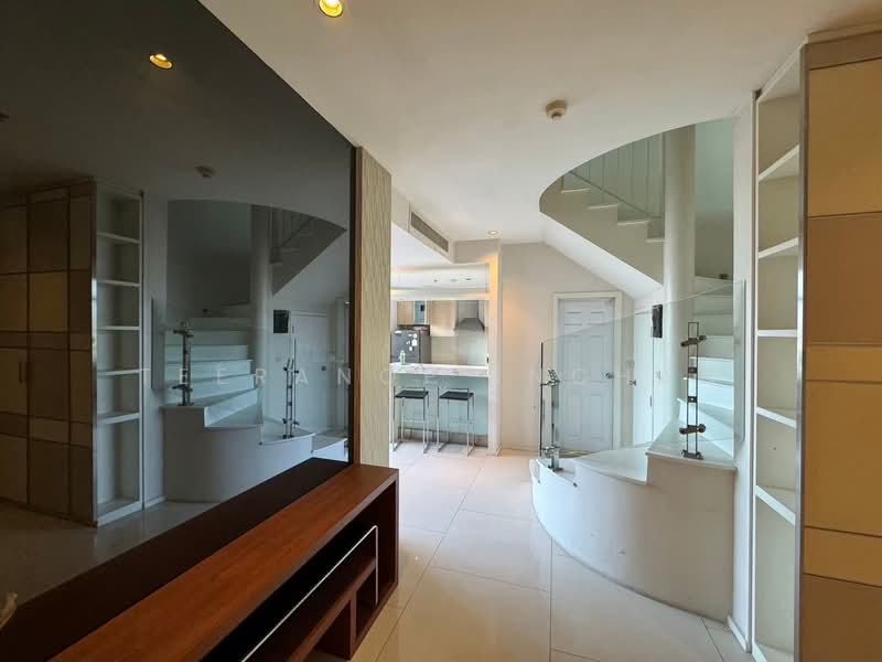 The Emporio Place : ดิ เอ็มโพริโอ เพลส, กรุงเทพ, 93 ซอยสุขุมวิท 24 ถนนสุุขุมวิท, คลองตัน, คลองเตย, กรุงเทพ, 135 ตร.ม., คอนโด ขาย, โดย Teeranop Inchan, 500207991 - DDproperty.com