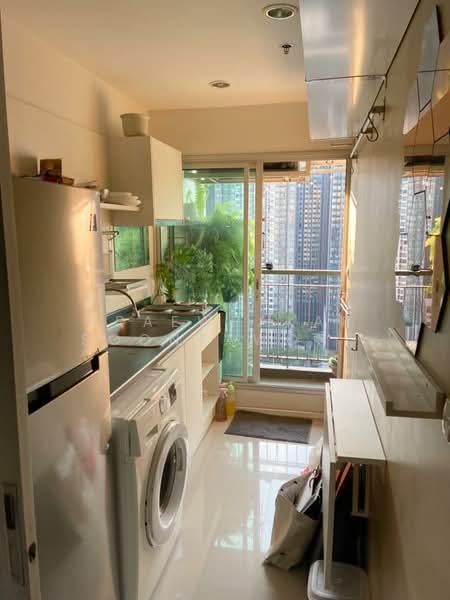 Aspire Rama 9, Bangkok, Soi Rama 9, Rama 9 Road, Huai Khwang, Huai Khwang, Bangkok, 1 Bedroom, 40 sqm, Condo For Rent, by Praewpakar Soontawong, 500208011 - DDproperty.com