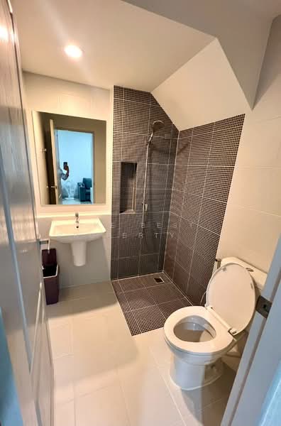 Grande Pleno Phahol-Vibhavadi, Pathum Thani, Klong 1 Klongluang, Khlong Nung, Khlong Luang, Pathum Thani, 3 Bedrooms, 120 sqm, Townhouse For Sale, by The Best Property โบว์, 500208019 - DDproperty.com