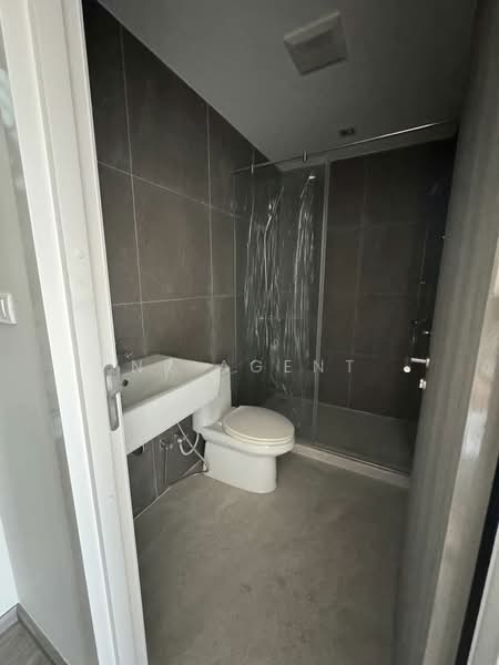 Authen Ladprao-Nakniwat, Bangkok, Soi Nak Niwat 48 Yaek 14, Pradit Manudharm Road, Lat Phrao, Lat Phrao, Bangkok, 3 Bedrooms, 375 sqm, Townhouse For Rent, by NR AGENT, 500208025 - DDproperty.com