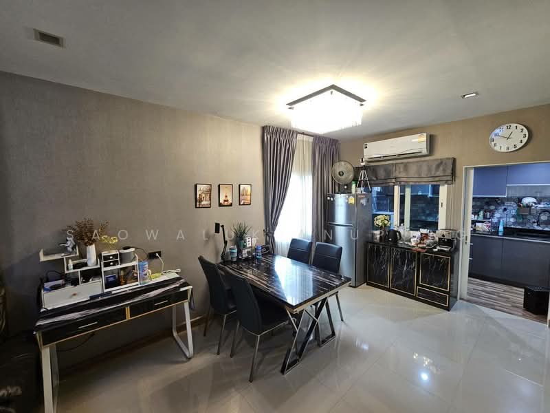 Golden Town 2 Onnut-Ladkrabang : โกลเด้น ทาวน์ 2 อ่อนนุช-ลาดกระบัง, กรุงเทพ, ซอยประชาธร, ลาดกระบัง, ลาดกระบัง, กรุงเทพ, 120 ตร.ม., ทาวน์เฮ้าส์ ขาย, โดย Saowaluk Anupong, 500208033 - DDproperty.com