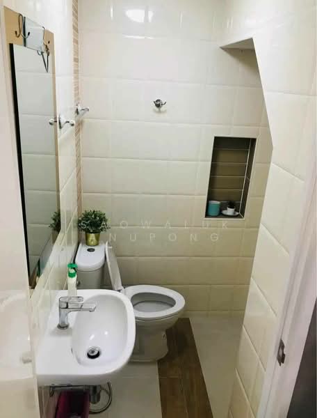 Golden Town 2 Onnut-Ladkrabang, Bangkok, Soi Prachathorn, Lat Krabang, Lat Krabang, Bangkok, 4 Bedrooms, 120 sqm, Townhouse For Sale, by Saowaluk Anupong, 500208033 - DDproperty.com