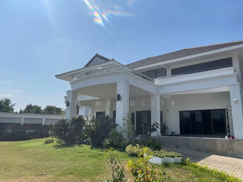 For Sale - Chuan Chuen Park Ville, Bangkok