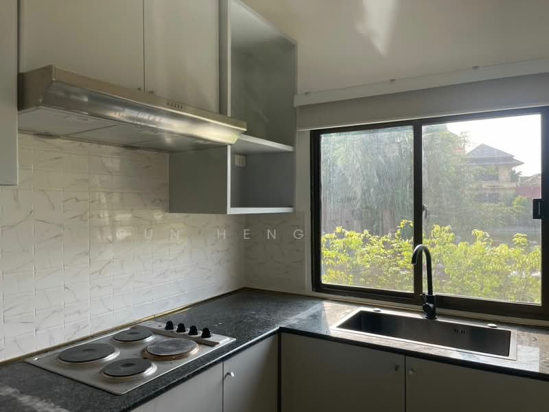 For Sale - Chuan Chuen Park Ville, Bangkok