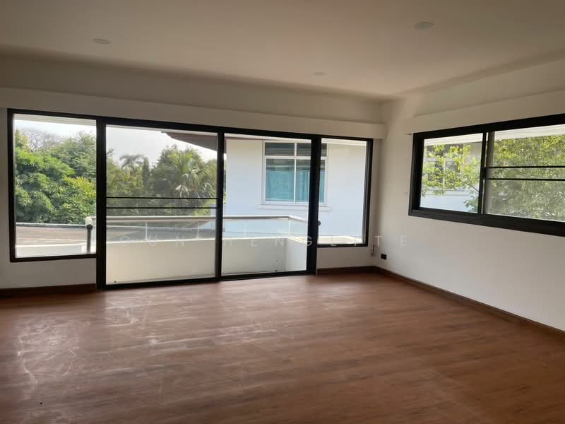 For Sale - Chuan Chuen Park Ville, Bangkok