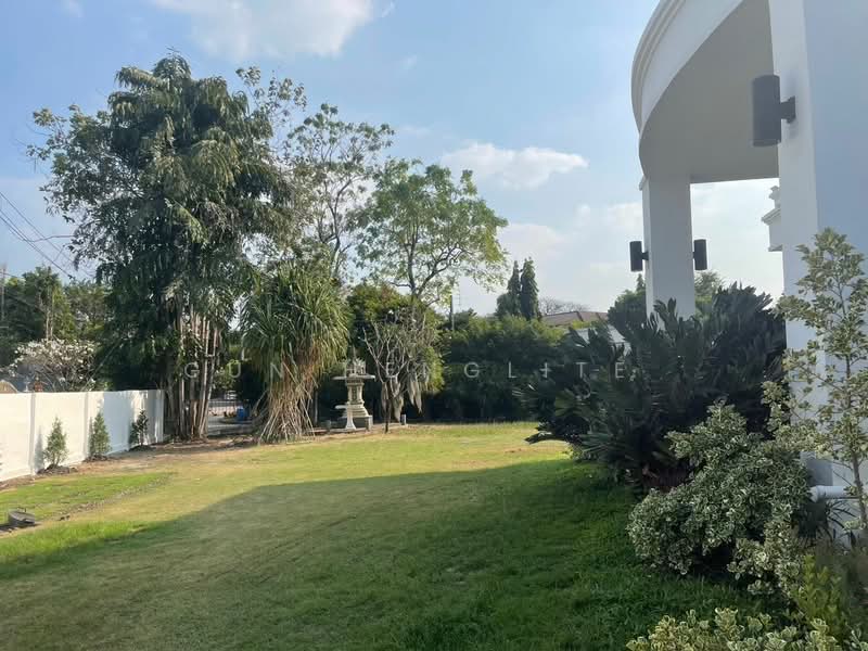 For Sale - Chuan Chuen Park Ville, Bangkok