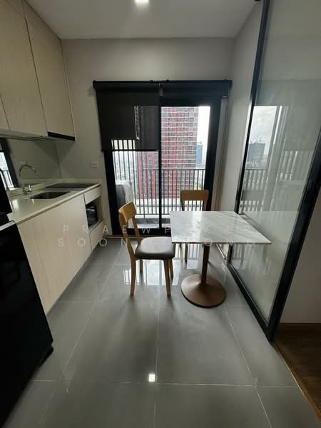 Metris Rama 9-Ramkhamheang, Bangkok, New Rama 9 Road, Hua Mak, Bang Kapi, Bangkok, 1 Bedroom, 30 sqm, Condo For Rent, by Praewpakar Soontawong, 500208081 - DDproperty.com