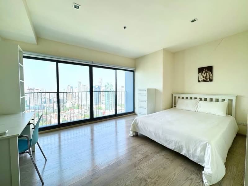Noble Remix, Bangkok, 772 Soi Sukhumvit 36, Sukhumvit Road, Khong Tan, Khlong Toei, Bangkok, 3 Bedrooms, 274 sqm, Condo For Sale, by Teeranop Inchan, 500208102 - DDproperty.com