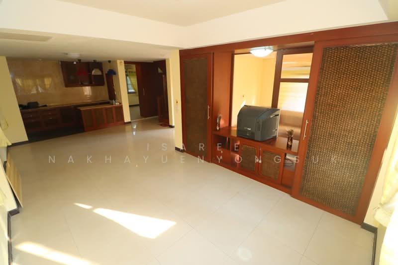 บ้านเดี่ยว สุวินทวงศ์ หนองจอก, Bangkok, สุวินทวงศ์, Lam Phak Chi, Nong Chok, Bangkok, 4 Bedrooms, 250 sqm, Single Detached House For Sale, by Isaree Nakhayuenyongsuk, 500208123 - บ้านเดี่ยว สุวินทวงศ์ หนองจอก 3 ล้าน - DDproperty.com