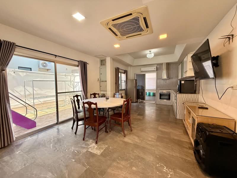 View Point Villas : วิวพอยท์ วิลล่าส์, ชลบุรี, หนองปรือ, บางละมุง, ชลบุรี, 220 ตร.ม., วิลล่า ขาย, โดย Philip, 500208127 - DDproperty.com