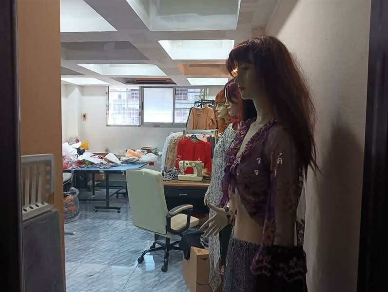 อาคารพาณิชย์ 3.5 ชั้น 30.8 ตร.ว. อาคารพาณิชย์ ซอยพระราม2 ซอย60 ถนนพระราม2, กรุงเทพ, ถนนพระราม2, แสมดำ, บางขุนเทียน, กรุงเทพ, 150 ตร.ม., ตึกแถว-อาคารพาณิชย์ ขาย, โดย คุณ นรังสรรค์ บุราคร (เจ), 500208139 - DDproperty.com