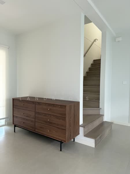 Siwalee Bangna Km.13, Samut Prakan, 495 Alley Sukhaphiban 6, Bangphli Yai, Bang Plee, Samut Prakan, 4 Bedrooms, 177 sqm, Single Detached House For Rent, by YTD Land&houses Real Estate Agency, 500208141 - DDproperty.com