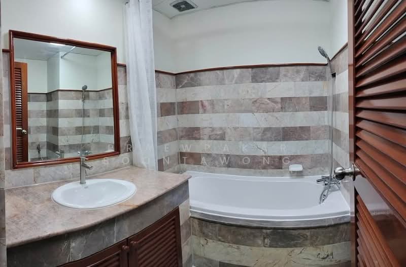 Sukhumvit Suite : สุขุมวิท สวีท, กรุงเทพ, 19 ซอยสุขุมวิท 13, คลองเตยเหนือ, วัฒนา, กรุงเทพ, 28 ตร.ม., คอนโด ให้เช่า, โดย Praewpakar Soontawong, 500208152 - DDproperty.com