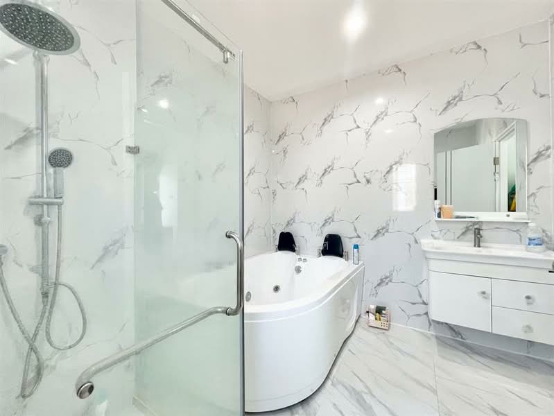 บ้านเดี่ยว 2 ชั้น 63 ตร.ว. บ้านเดี่ยว ซอยนวมินทร์24 ถนนนวมินทร์, Bangkok, ถนนนวมินทร์, Khlong Kum, Bueng Kum, Bangkok, 3 Bedrooms, 260 sqm, Single Detached House For Sale, by คุณ ภัทรานิษฐ์ วัฒนาจินดาวงศ์ (ไวท์), 500208201 - DDproperty.com